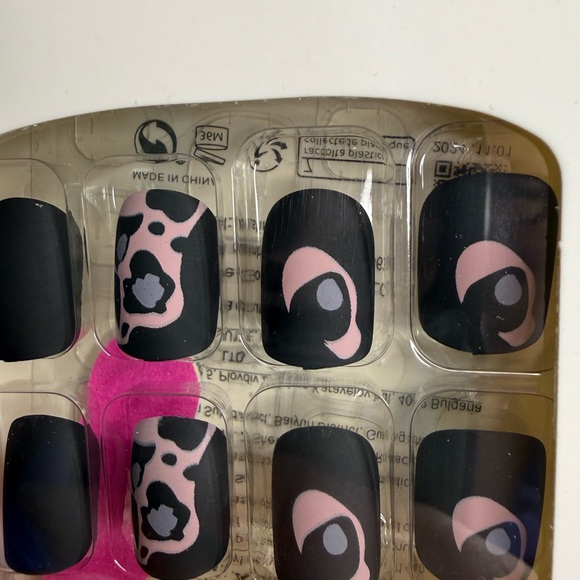 Press On Nails Bundle x4 Leopard, Matte Black & Glitter Brown 24pc Reusable Sets - Picture 5 of 7